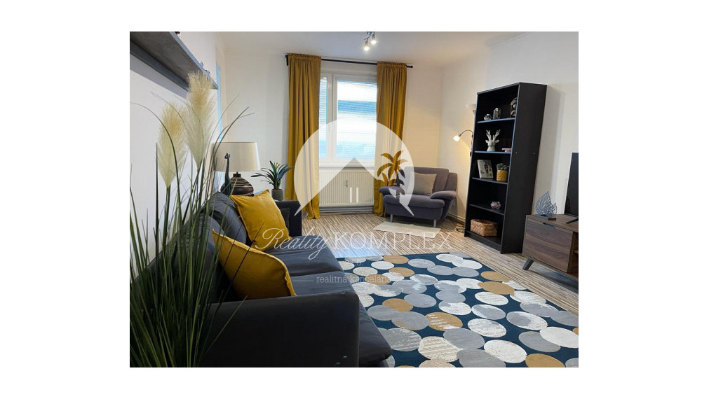 Reality KOMPLEX s.r.o., Vám ponúka na PRENÁJOM pekný 3 izbový byt priamo v centre mesta Dunajská Streda